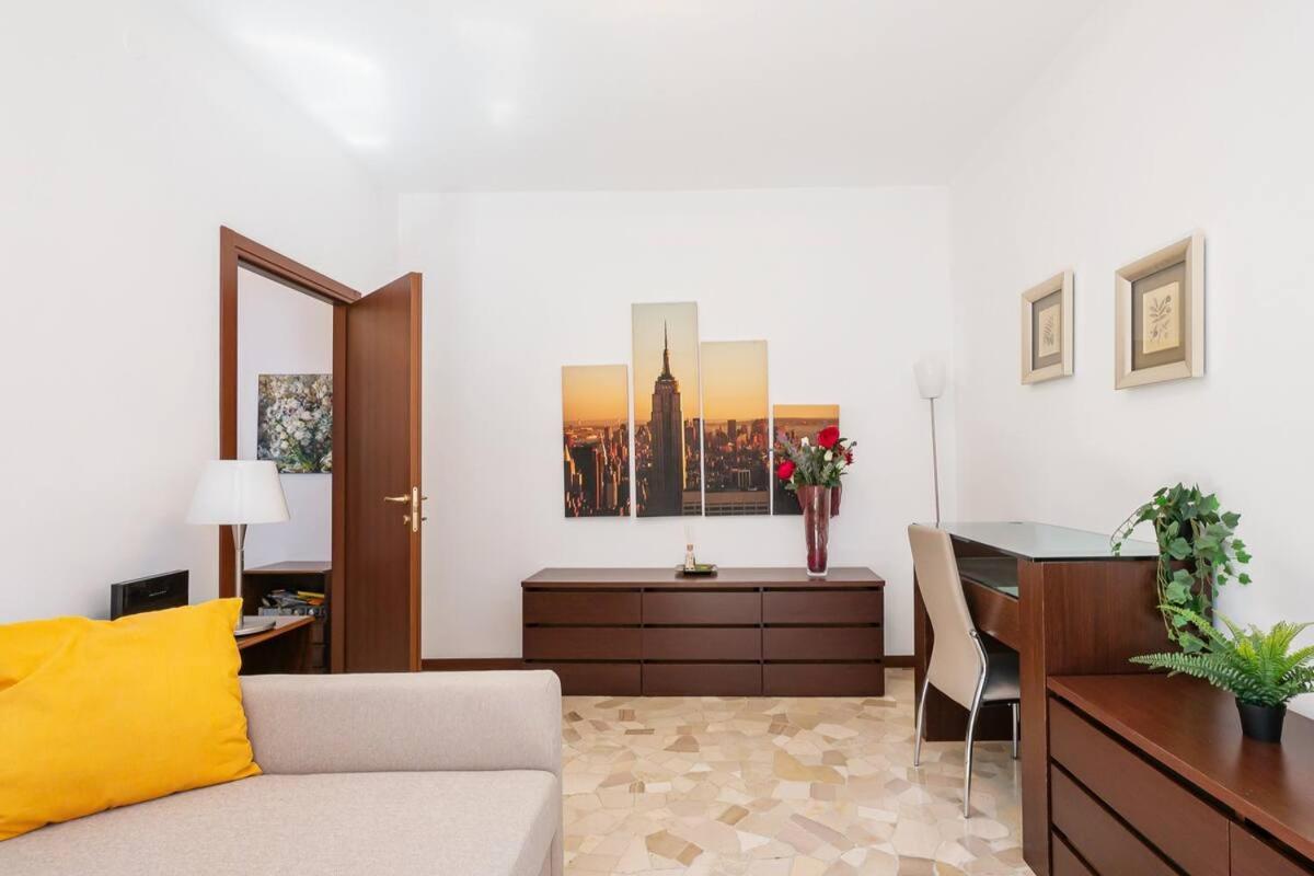 Ihost Apartment - Veneziano 8 ميلان المظهر الخارجي الصورة